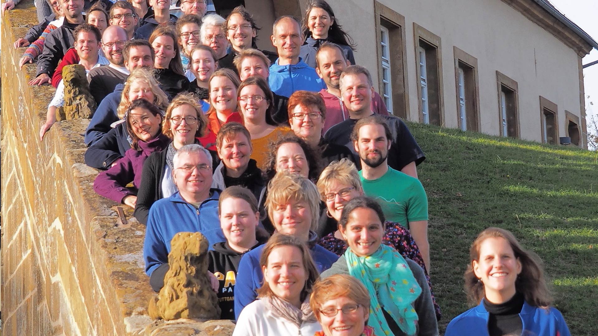 Juco Gruppenbild Treppenaufgang